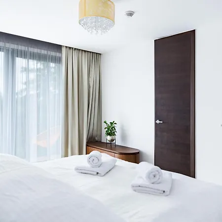 빌라 Nava Place Rezidencia Pod Strbskym Plesom *