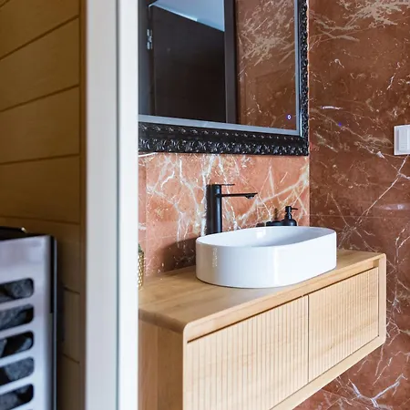 Nava Place Rezidencia Pod Strbskym Plesom *